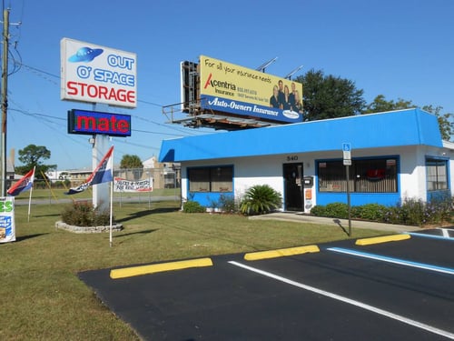Well-lit aisles and buildings  Clean, affordable storage