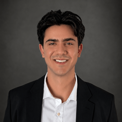 Peter Kotsopoulos headshot.