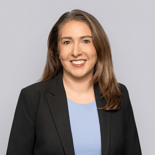 Lori Tutunzis headshot