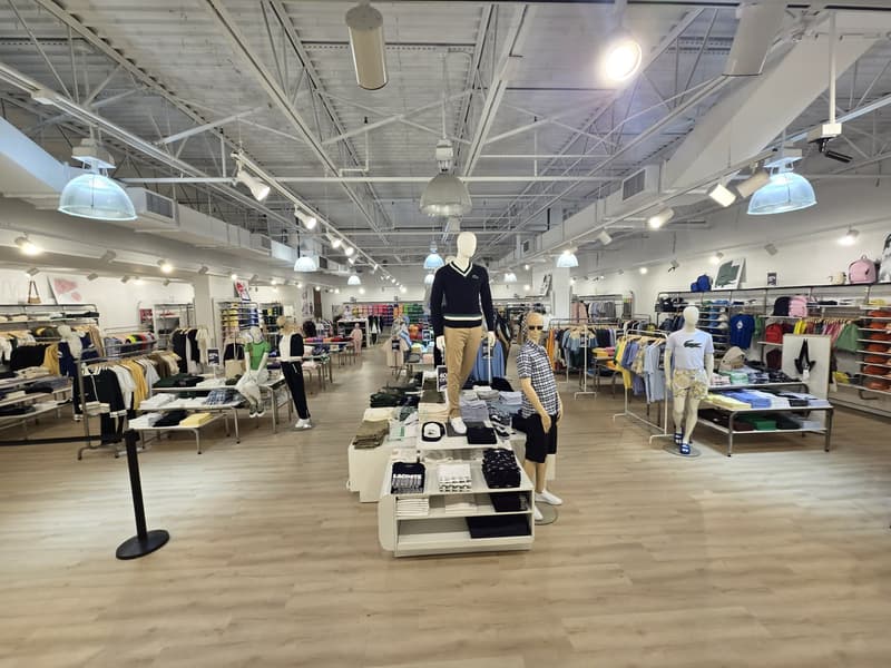 Overall View - In-Store