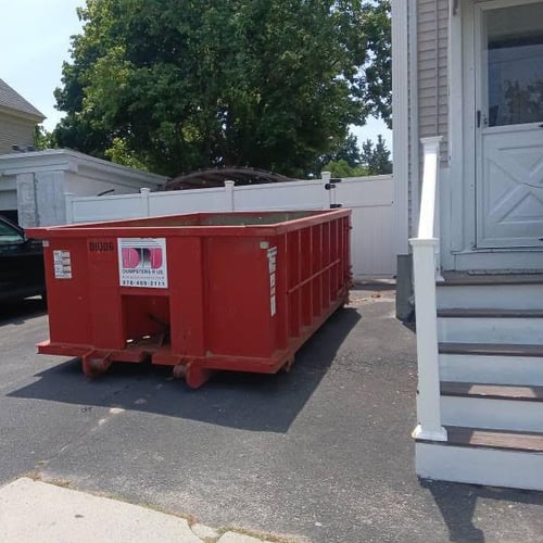 Dumpsters R Us, Inc delivered a 10-yard dumpster to Lowell, MA 01854 for residential remodeling debris and construction cleanup.