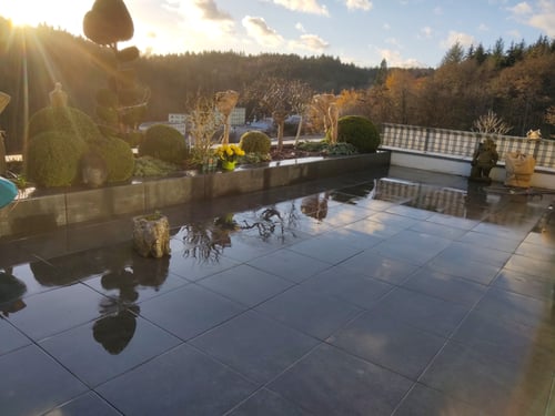 Pflege von Dachterrassen