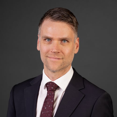 Headshot David Cayer
