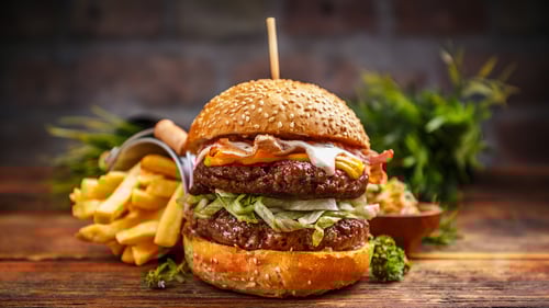 8oz Burger Bar in Horseshoe Bossier City.