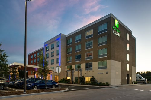 Welcome to our Orlando, FL hotel designed for every smart traveler