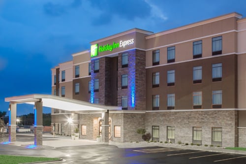 Holiday Inn Express Moline near Quad Cities International Airport