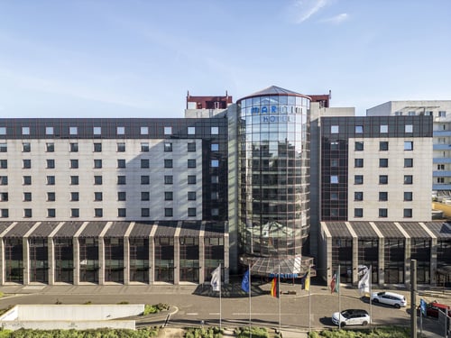 Außenansicht Maritim Hotel Magdeburg.