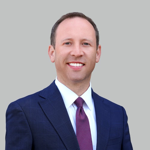 Headshot of Houston R. Sanders, a wealth advisor at Chase