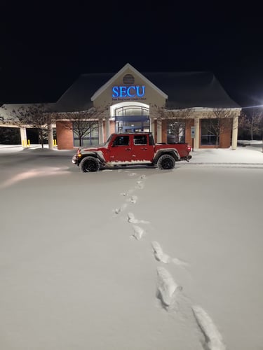 Outside view of the State Employees' Credit Union Camden branch