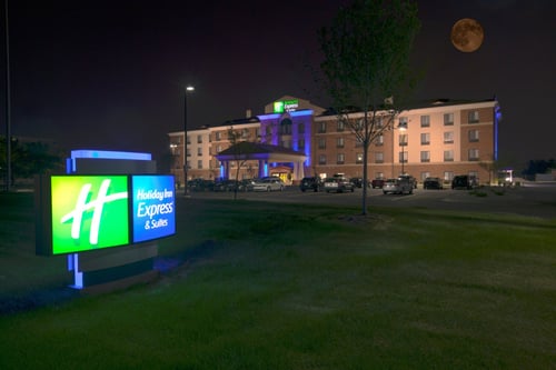 Enjoy  free parking at the Holiday Inn Express & Suites Troy MI.