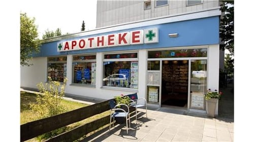Aussenansicht der Falken-Apotheke
