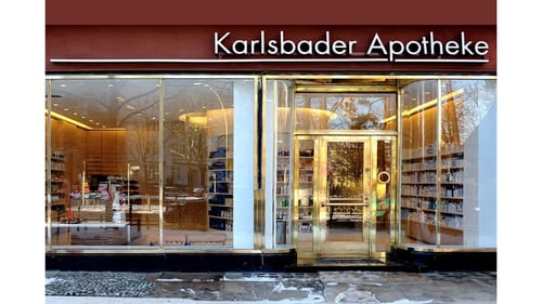 Aussenansicht der Karlsbader Apotheke