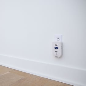 The Kidde KN-COP-DP-10YL-AQ-WF carbon monoxide detector showcased for consumers to make an informed choice.