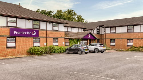Premier Inn Southampton North hotel exterior
