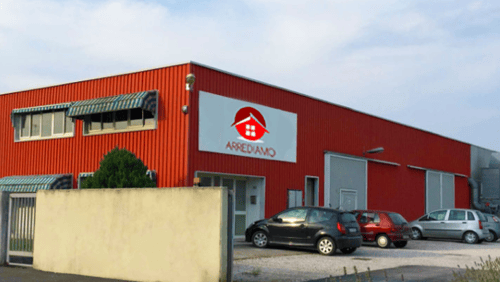 arredamento per negozi