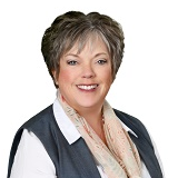 Headshot of Kristal Levernois