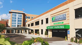 exterior photo of the main entrance to Aspirus St. Luke's Hospital & Clinics