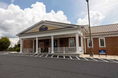 Exterior photo of ACNB Bank's North Gettysburg location.