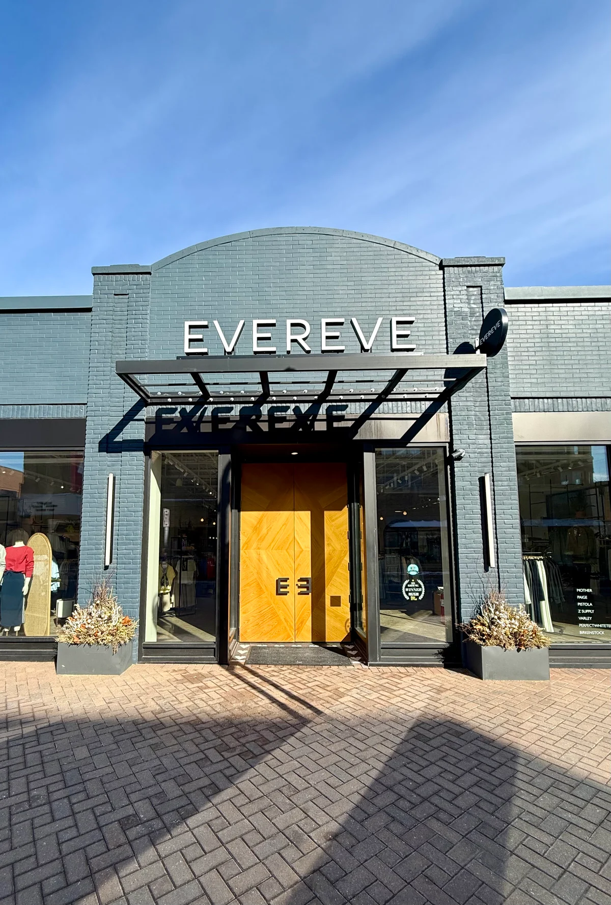 EVEREVE 50th & France