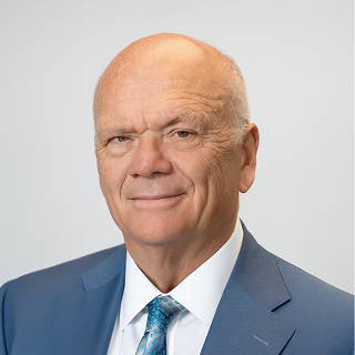 Headshot of Steve Lowe