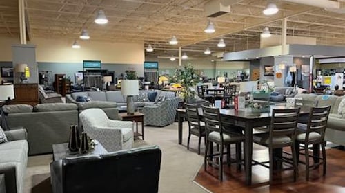 Kearney Slumberland Furniture interior 2
