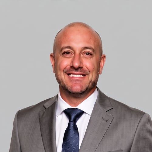 Headshot of Frank Renda, a wealth advisor at Chase