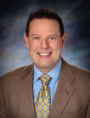 professional portrait of Derek Beyer, MD