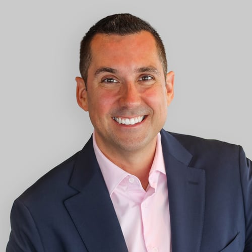 Headshot of Joe Tenbusch, a wealth advisor at Chase
