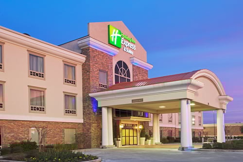 Welcome to the Holiday Inn Express & Suites in Conroe