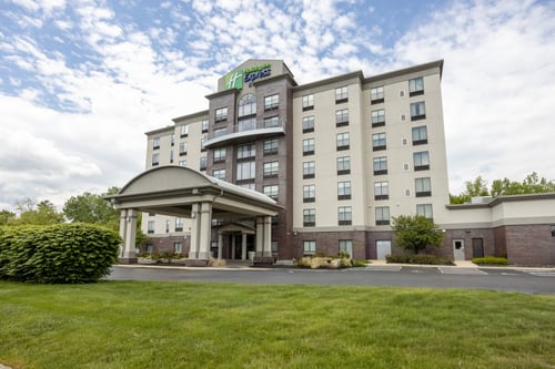 Holiday Inn Express Columbus Polaris Parkway exterior.
