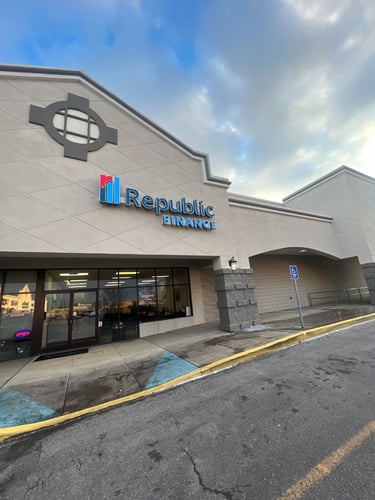 2nd Avenue SW, AL Republic Finance Branch