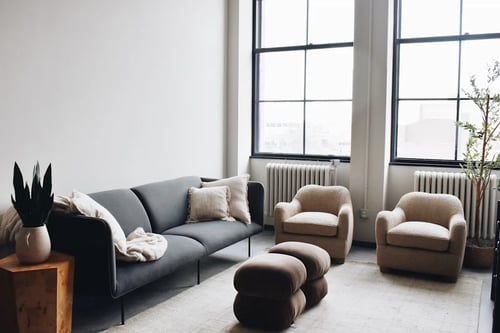 Living room at The 55 Elm Club in Hartford, CT 06106