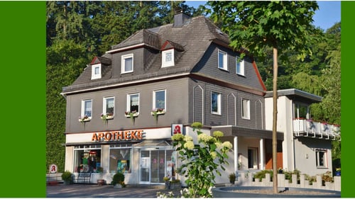Aussenansicht der Apotheke Hatzfeld
