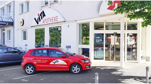 Aussenansicht der Vita-Apotheke Derschlag