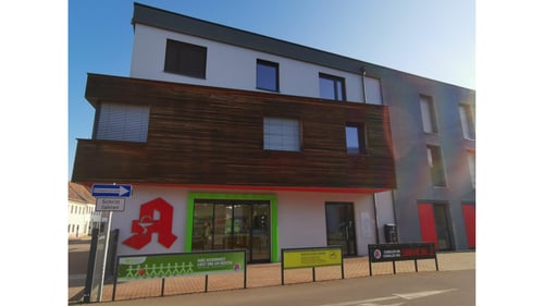 Aussenansicht der Flora-Apotheke