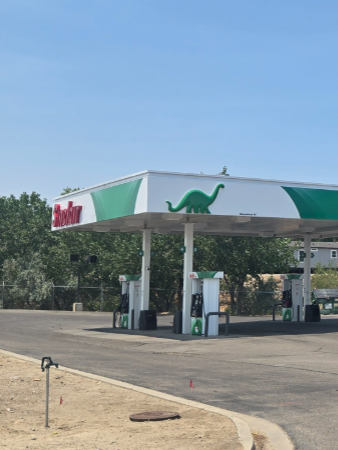 Sinclair gas station fueling island