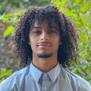 Headshot of Mark Gendy