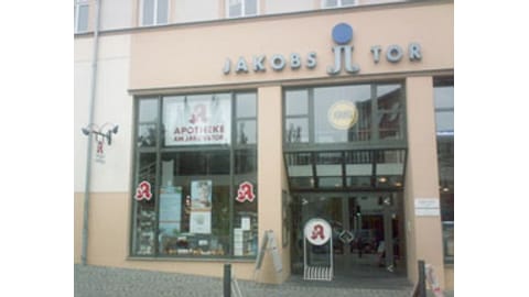 Aussenansicht der Apotheke am Jakobstor