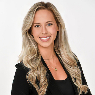 Photo of Stephanie Thompson