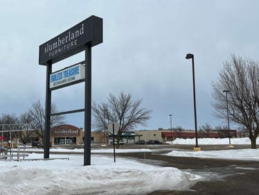 Street view of Slumberland Furniture Store in Alexandria,  MN