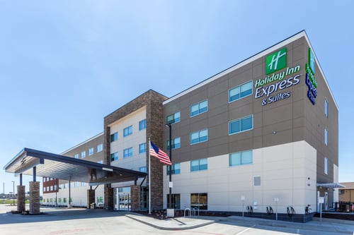 Holiday Inn Express & Suites near I-44