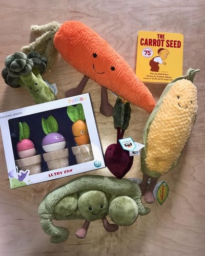 🥫Don’t forget! This month, get 20% off your in-store purchase when you donate $20 to a local food bank! It’s a win win WIN—save money, support a local business, and help those in need!