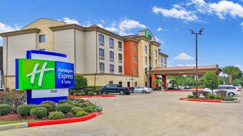 Our prime location is ideal for business and leisure travel.