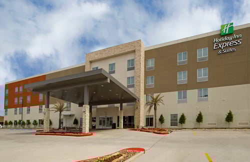 New Holiday Inn Express and Suites Lake Charles South