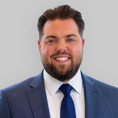 Headshot of William V. Milano Jr., a wealth advisor at Chase