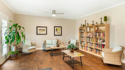 Brookdale Lake Highlands Community Living Room