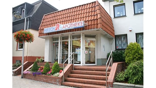Aussenansicht der Hirsch-Apotheke