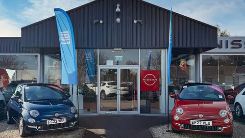 Evans Halshaw Fiat Mansfield Exterior