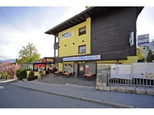 Cafe Pension Alpina in 6020 Innsbruck