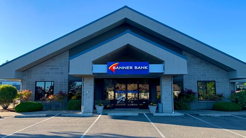 Banner Bank branch in Sutherlin, Oregon.